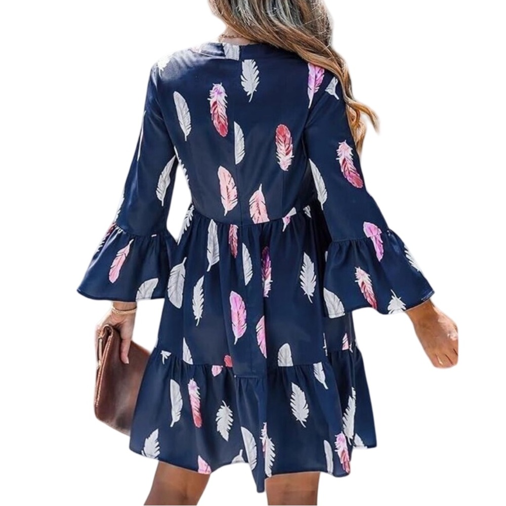 NWT Cupshe Feather Print Bell Sleeve Tiered Mini Dress Blue Pink L - Picture 4 of 6